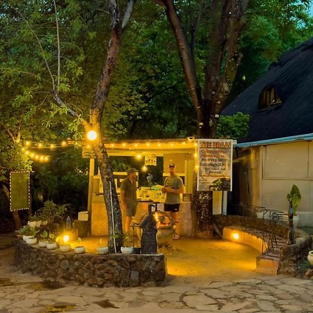 Victoria Falls Backpackers Lodge- Camp Sites ภายนอก รูปภาพ