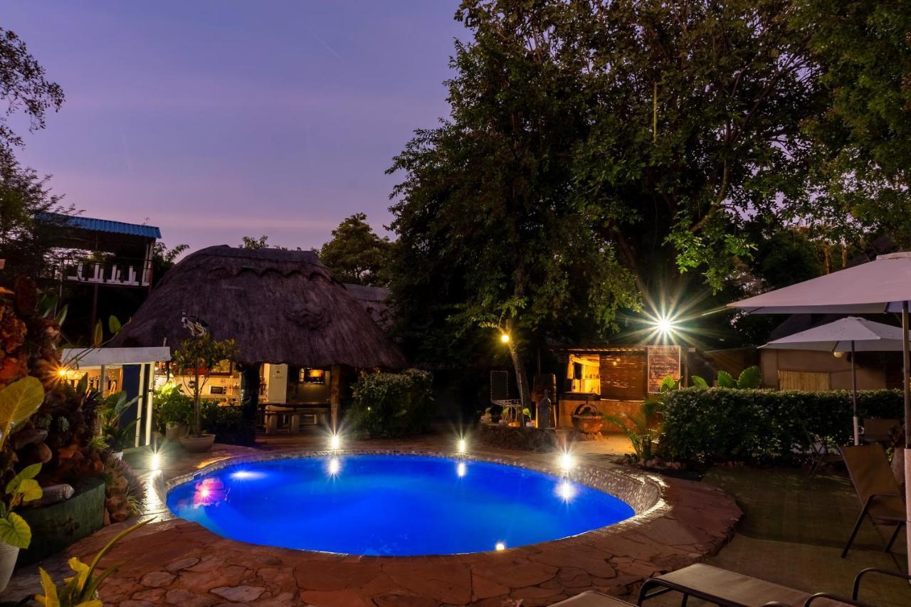 Victoria Falls Backpackers Lodge- Camp Sites ภายนอก รูปภาพ