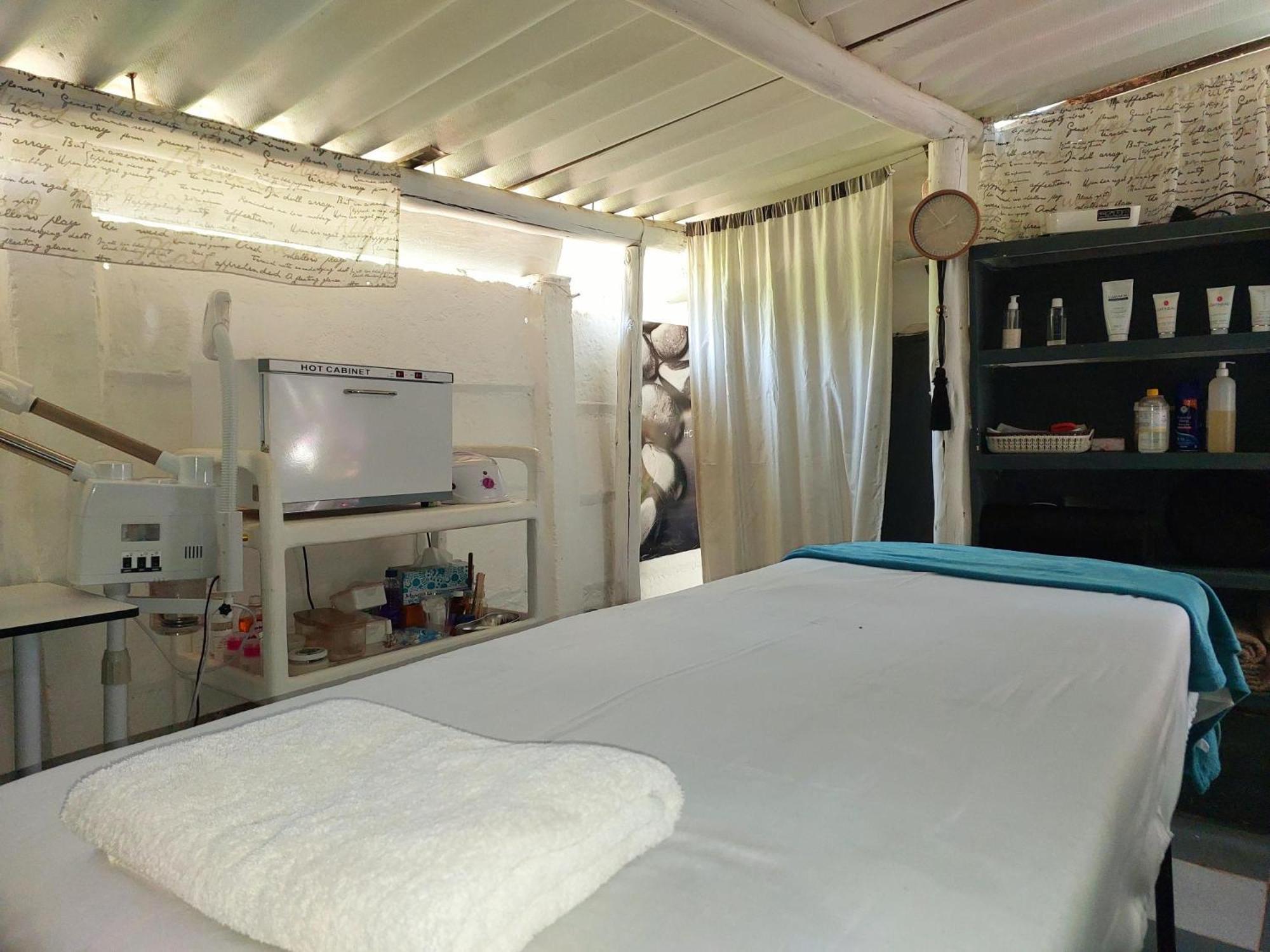 Victoria Falls Backpackers Lodge- Camp Sites ภายนอก รูปภาพ