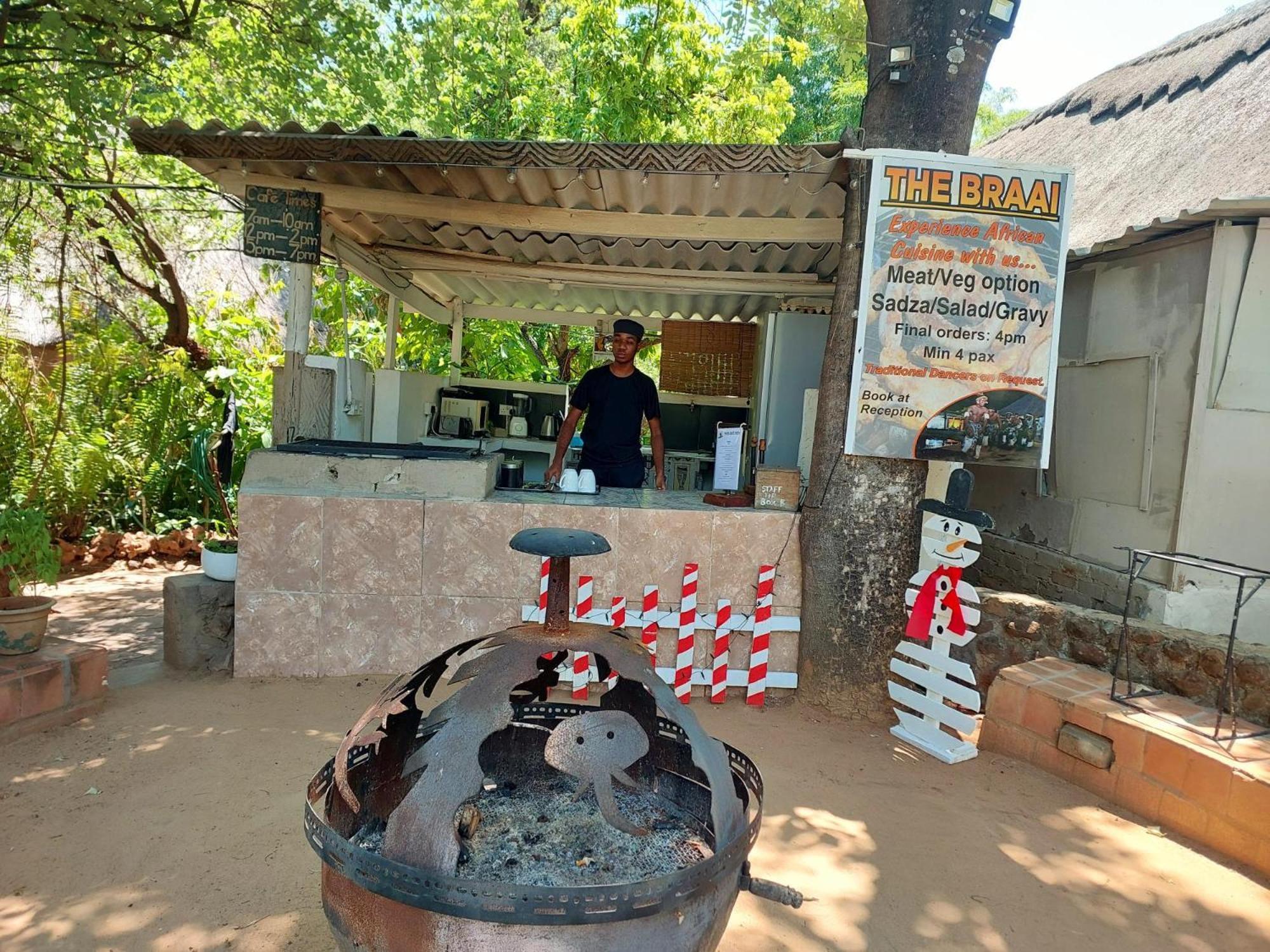 Victoria Falls Backpackers Lodge- Camp Sites ภายนอก รูปภาพ
